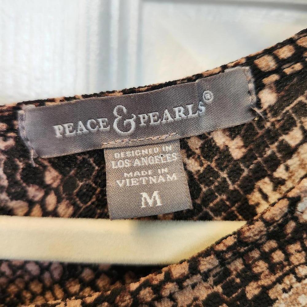 Peace & Pearls Women's Snakeskin Print Blouse - Size Medium - Picture 2 of 9